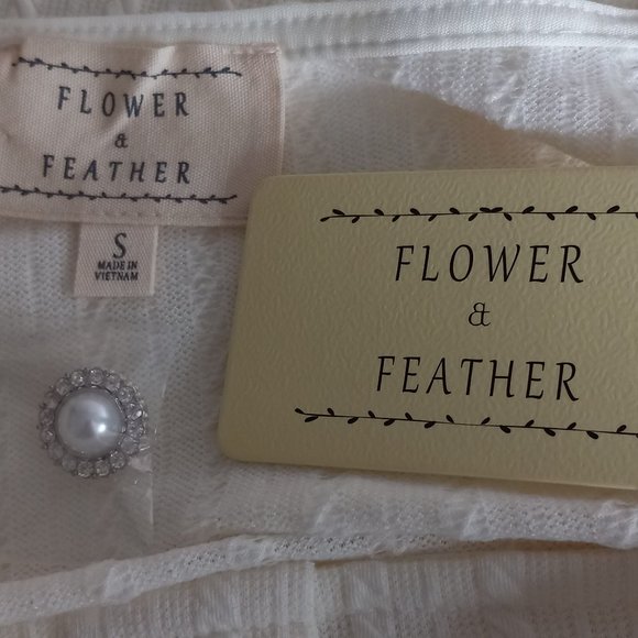 Nwt FLOWER & FEATHER Cream Button Down Cardigan Sweater Sz S Very CHIC! - Picture 5 of 6